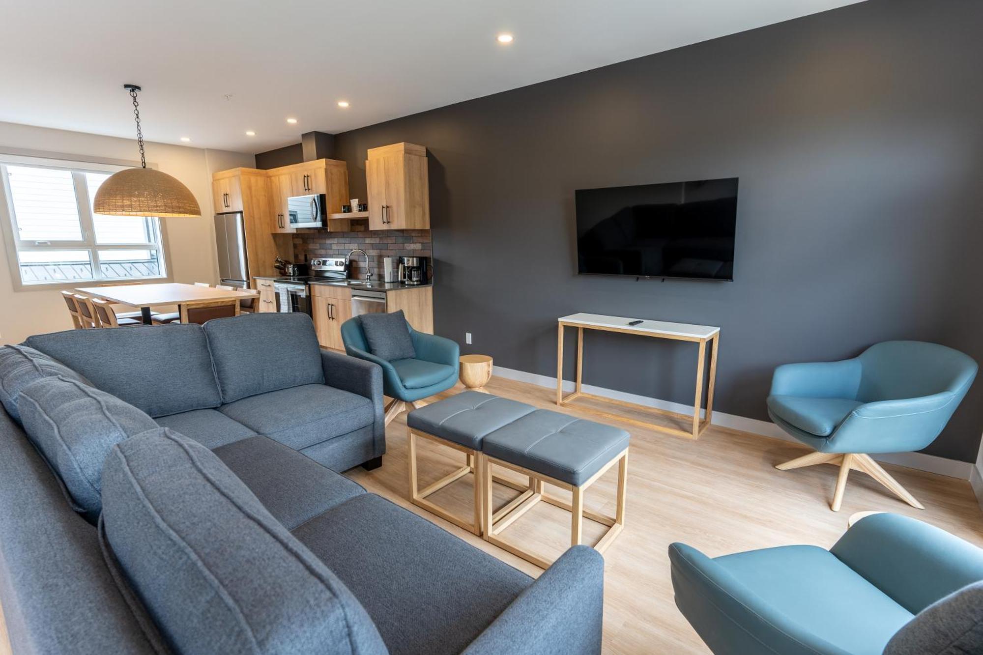 Basecamp Suites レベルストーク エクステリア 写真