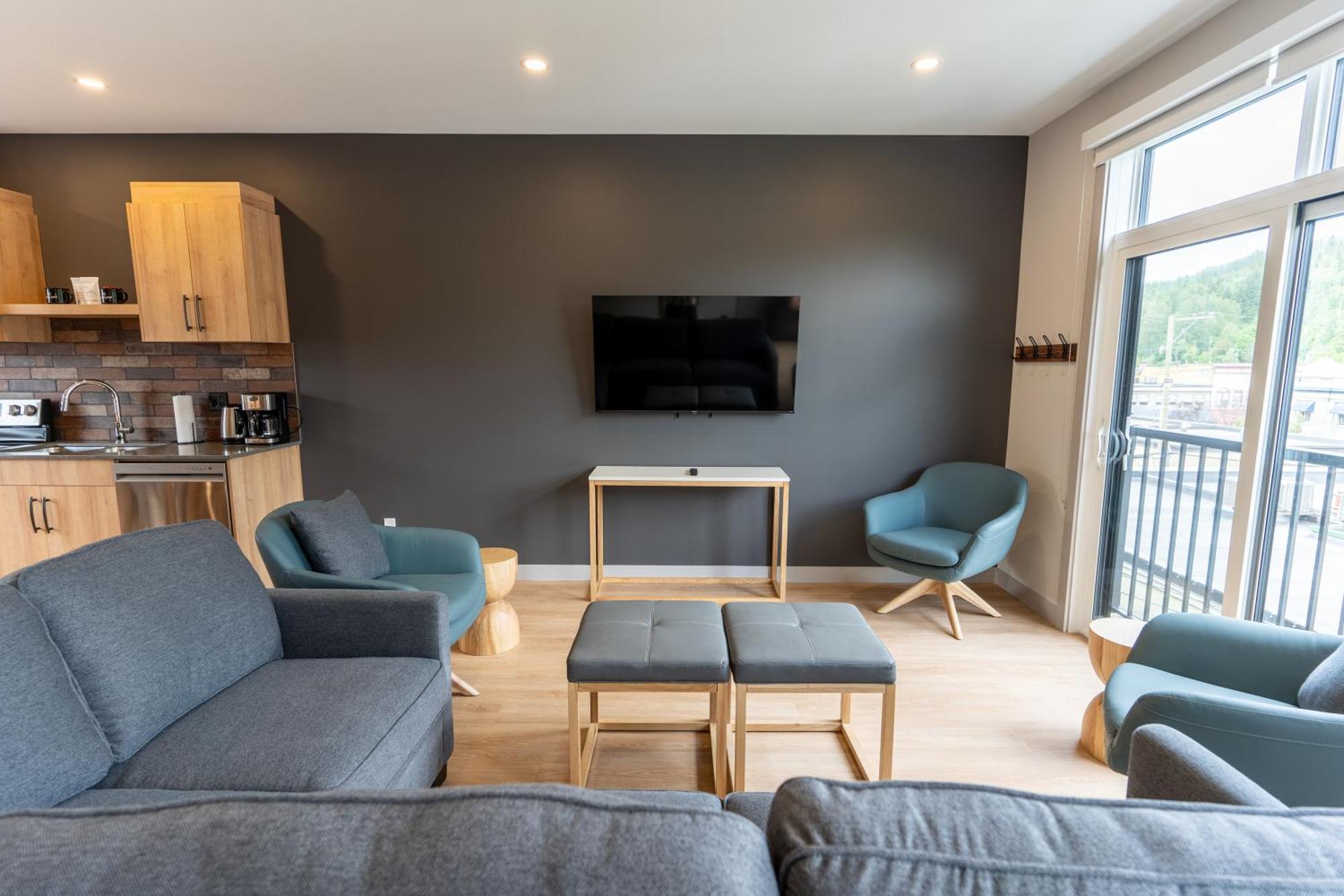 Basecamp Suites レベルストーク 部屋 写真