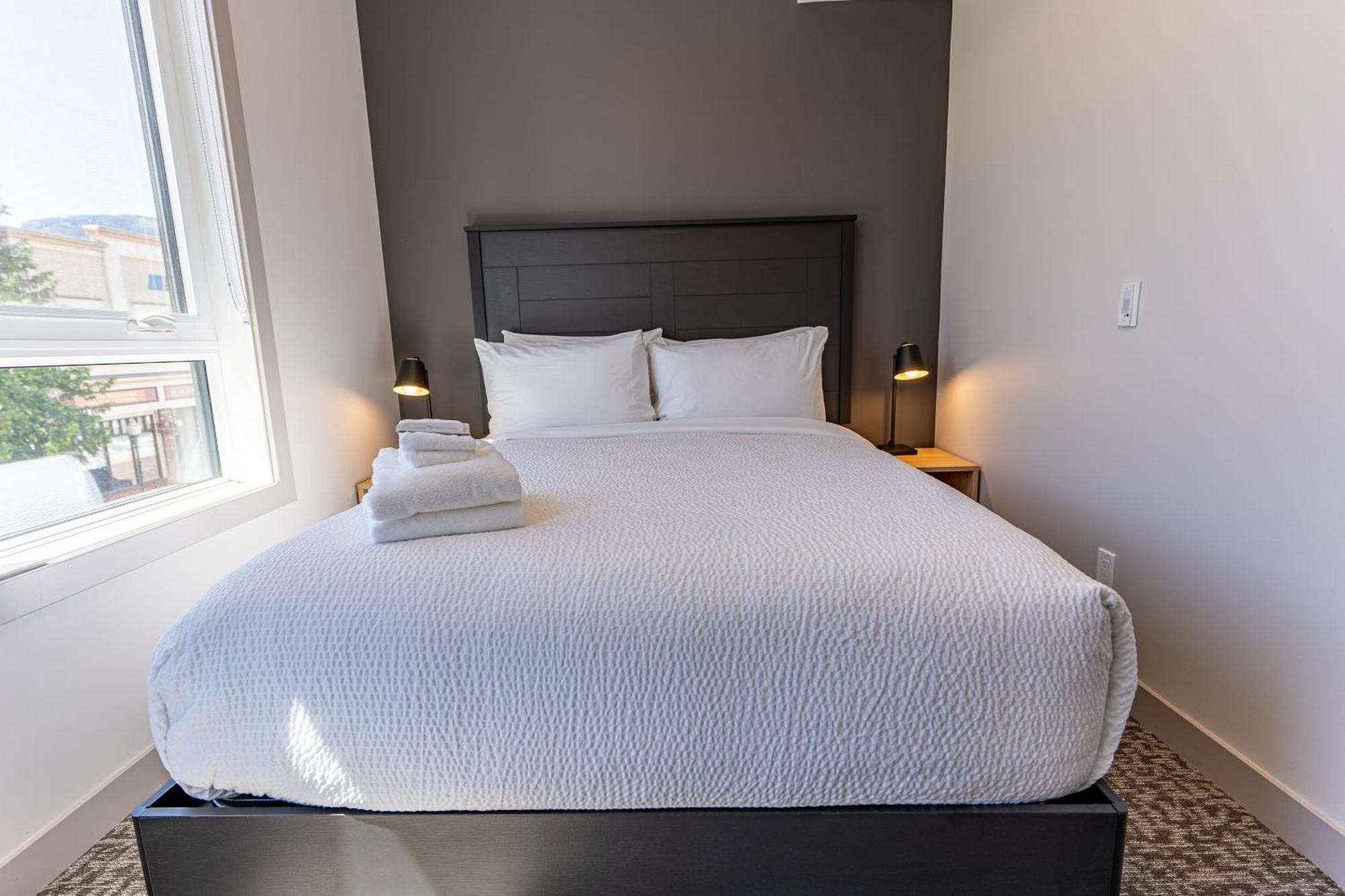 Basecamp Suites レベルストーク 部屋 写真