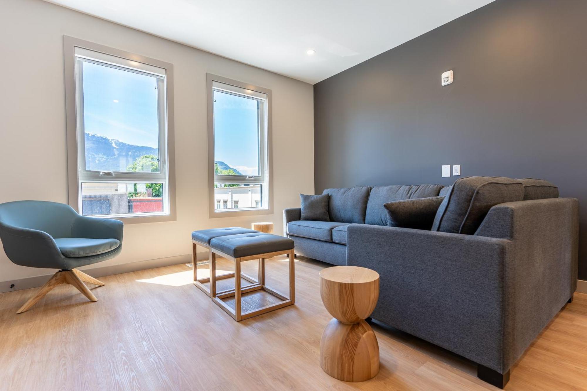 Basecamp Suites レベルストーク エクステリア 写真